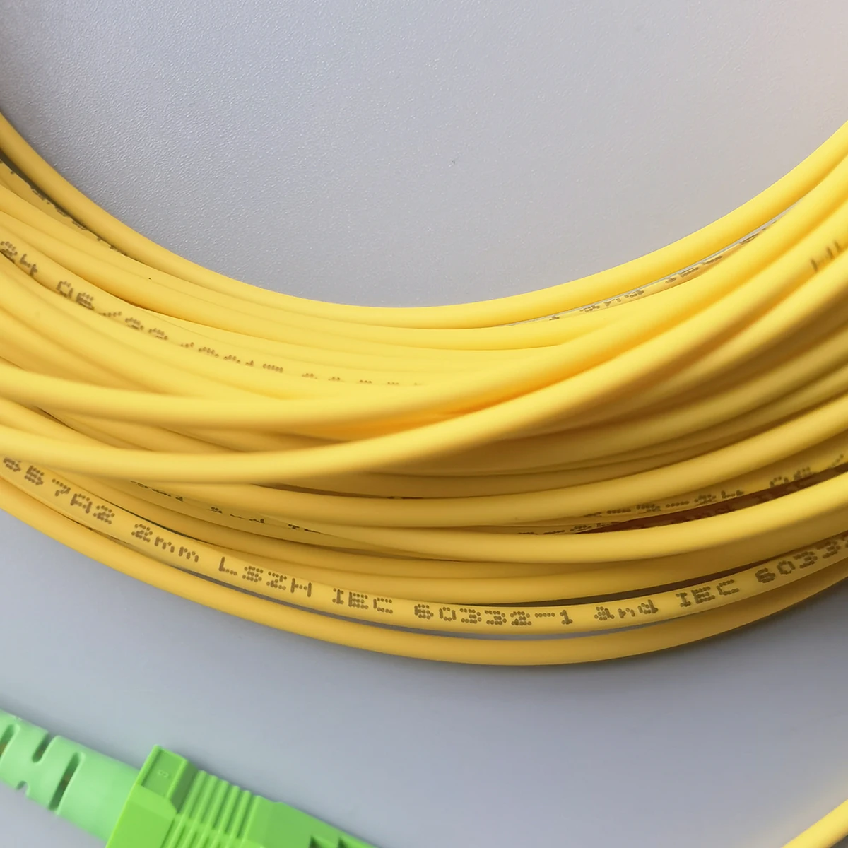 สายแพทช์ในร่ม FTTH LSZH fibra Optical SC/APC-SC/APC 2.0mm โหมดเดี่ยว Simplex core สายไฟต่อไฟเบอร์ Optics 10M/15M