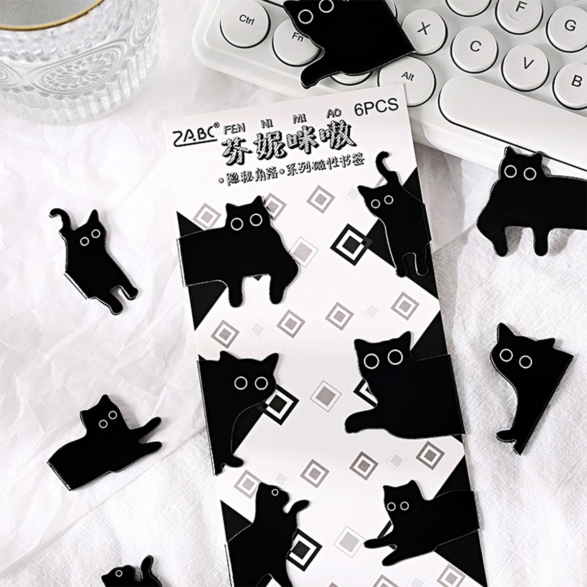 6 Pcs/Set Creative Animal-Shaped Magnetic Bookmarks, Used as Reading Aids and Book Decorations, A Cute Gift for Friends