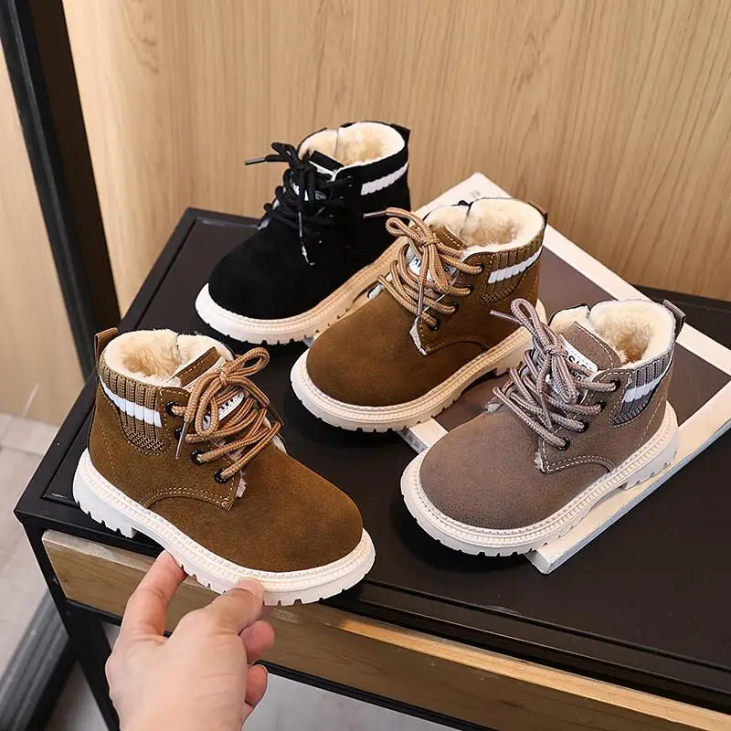 

2025 Winter Hot Sale Kids Unisex Faux Fur Lined Snow Boots Fashionable Leather Boots For Children Boys Girls Cold Weather