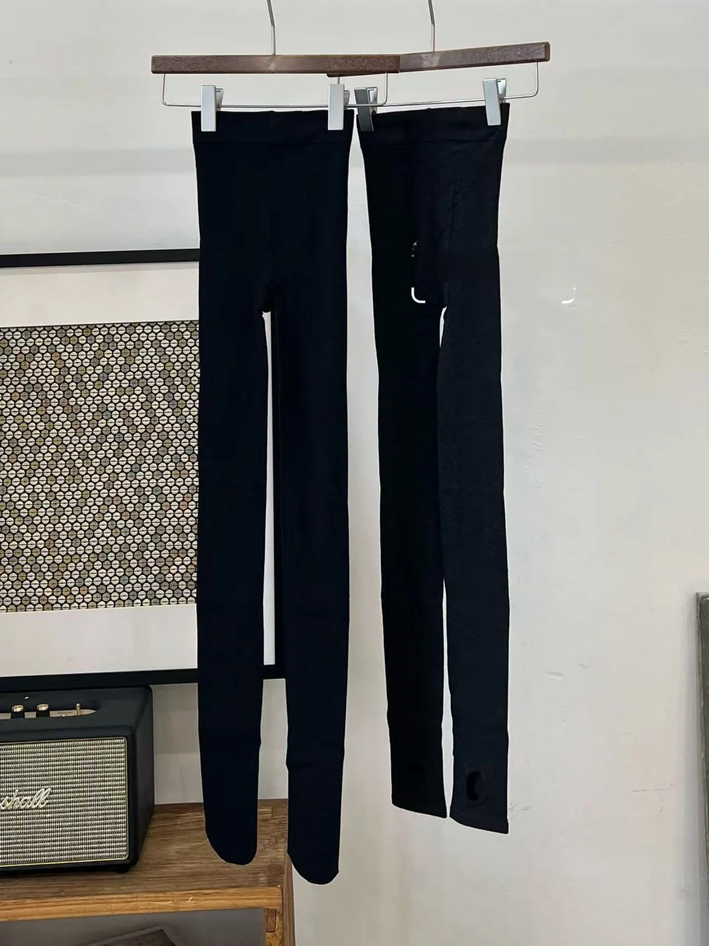 

Облегающие брюки с высокой талией и колготками на ногах, эластичные вертикальные полоски, тонкий базовый слой, осень-зима, новое поступление