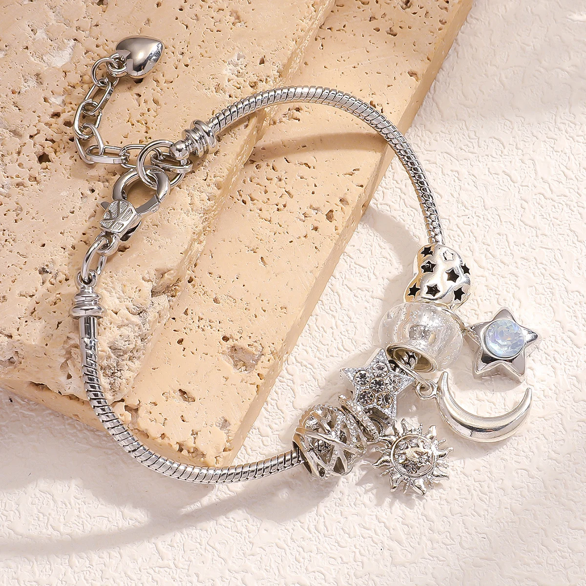 1PC Women\'s Fashion Pan Family Multi Element Star Moon Beaded Bracelet Date Travel Banquet Party Holiday Dressing Gift