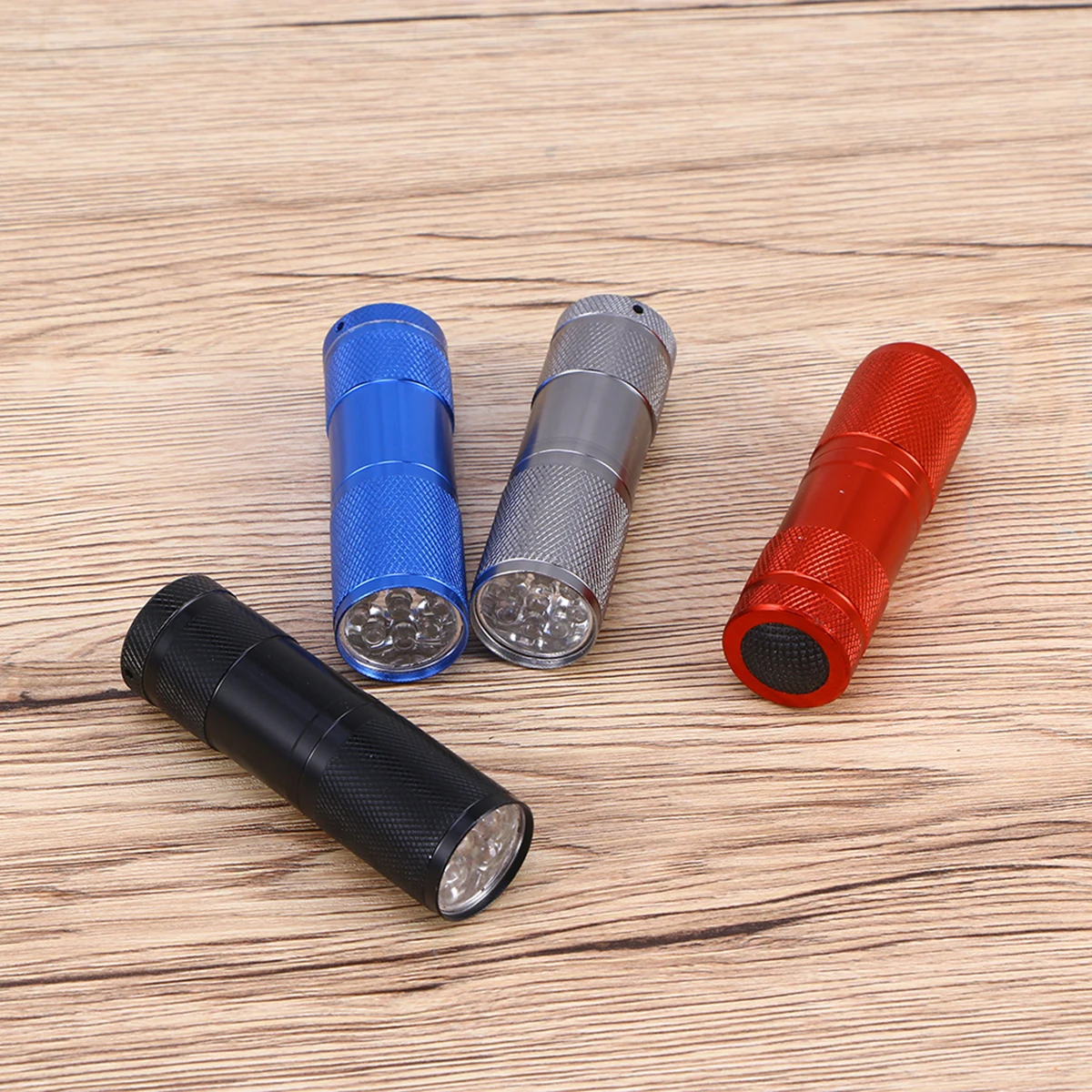 

4 Pcs LED Flashlight Lightweight Portable Outdoor Camping Aluminium Body Water Resistance Torch Handheld Lighting Tool