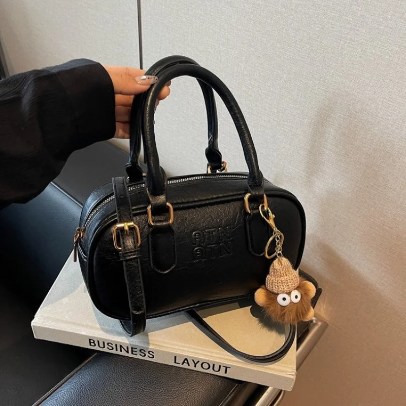 حقيبة يد نسائية أنيقة مصنوعة من جلد البوبكات المطبوع العصري اسكتلندا كاجوال جبل طارق مظهر ناعم وواسع