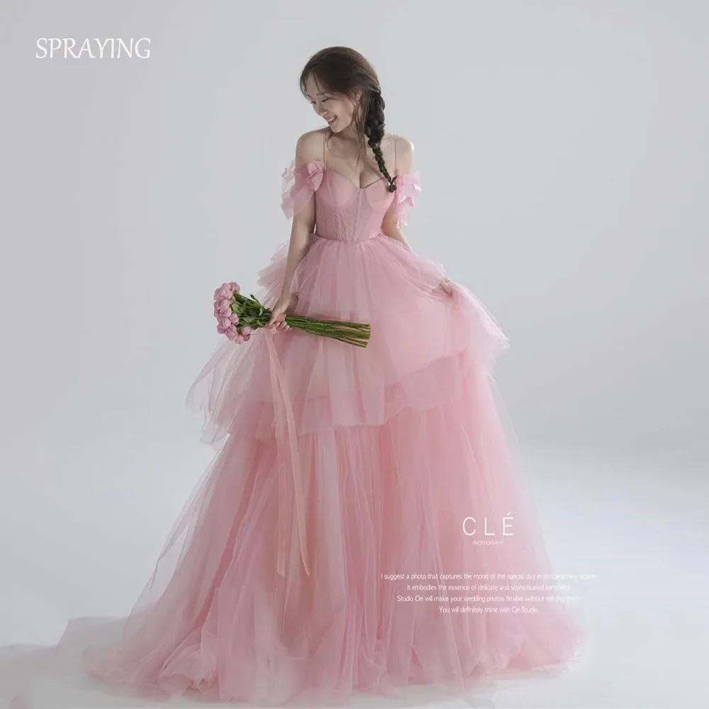SPRAYING Rosa Tüll Lange abgestufte Abendkleider Korea Hochzeit Fotoshooting V-Ausschnitt Schulterfrei Partykleid Korsett Maßgeschneidert 2026