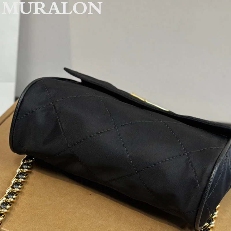 Fashion Nylon Canvas Bag Black Lady Gold Chain Vintage Waist Bag Casual All-match Lightweight Mini Shoulder Crossbody Bag Unisex