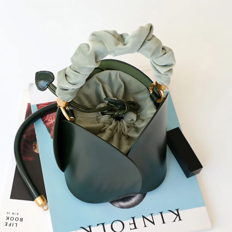 Lady Designer Style Bucket Bags 2023 New Handbags Luxury Real Leather Shoulder Bag For Women Floral Handle S4410