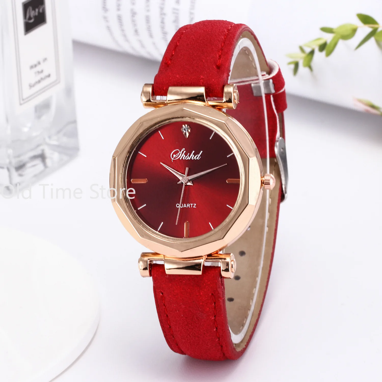 

Women Watch Rhinestone Fashion Exquisite Women Leather Casual Watch Luxury Analog Quartz Crystal Wristwatch Bracelet Watch