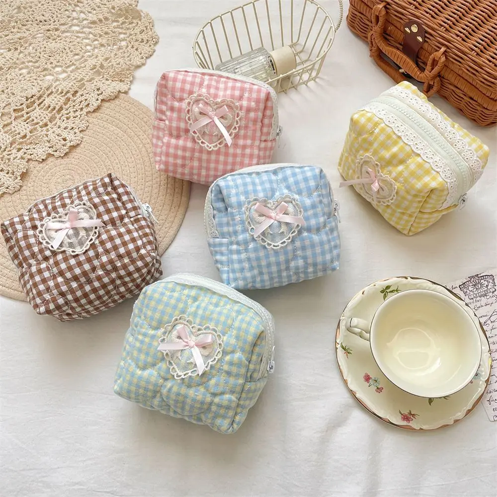Quilted Portable Cosmetic Bag Lace Heart Bow Plaid Gingham Zipper Coin Purse Three-dimensional Bow Small Travel Kit Organizer