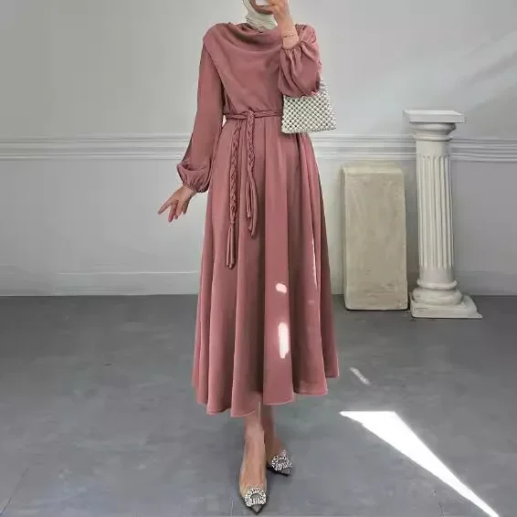 Abaya, A Fashionabl…