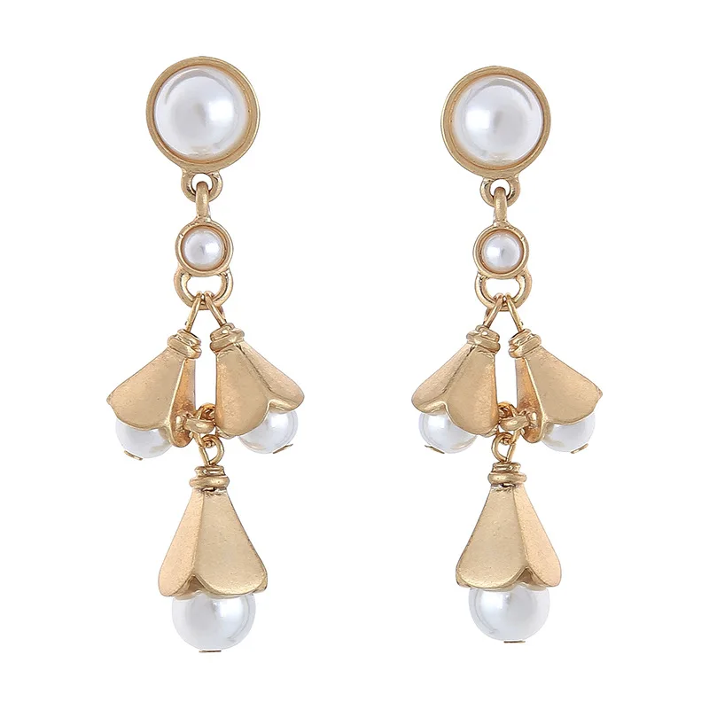 

Creative pearl flower earrings temperament women's jewelry fashion ear needle trend wild earrings