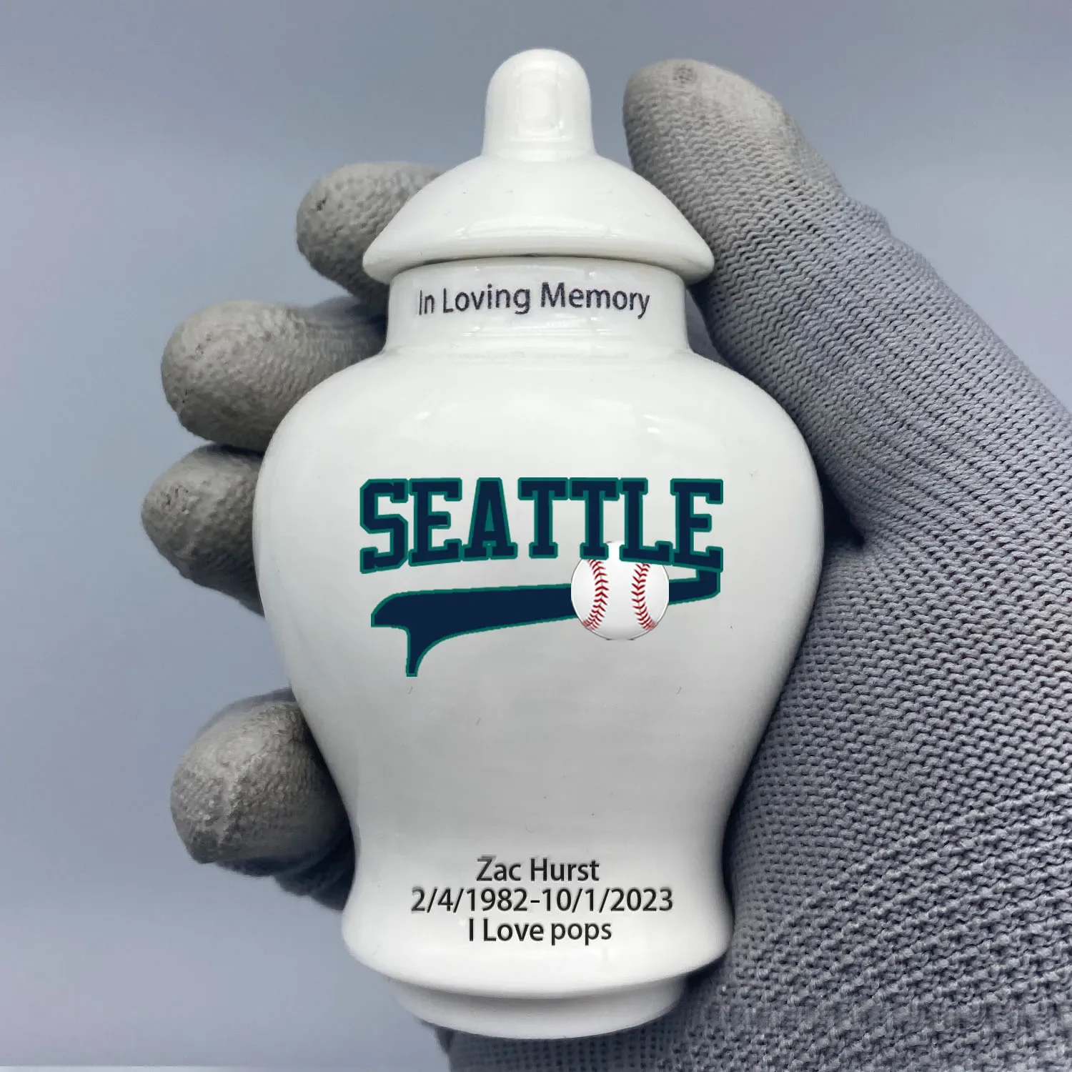 Mini Urn for Seattle Mariners-Baseball themed.Please send me the customization information - name/date and number on the urn