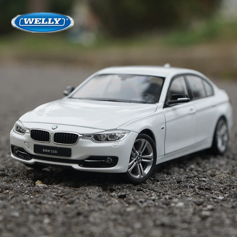 Welly-Coche de aleación modelo BMW Serie 3 335i, vehículo de Metal fundido a presión y de juguete, colección de alta simulación, regalo de juguete