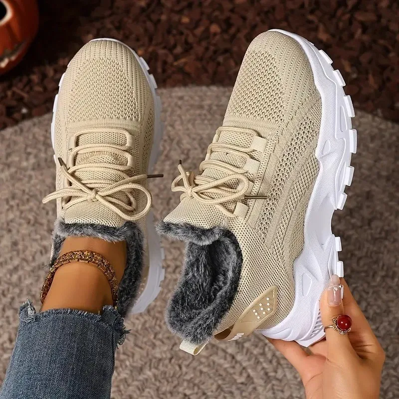 Cotton shoes for women in winter 2025 large size thick soled shoes with plush and thick cotton boots  shallow mouth short boots