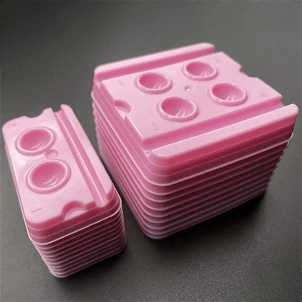 100pcs Dental Mixing Wells 2/4 Holes For Bonding Resin Adhesive Composite Material Trays Plastic Palette Dentistry Lab Products