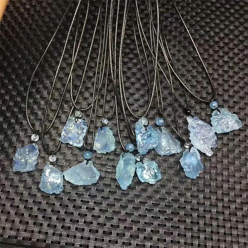 ธรรมชาติ Aquamarine จี้สีดําเชือก Reiki Healing หินแฟชั่นเครื่องประดับสําหรับผู้หญิงผู้ชายของขวัญ 1 ชิ้น