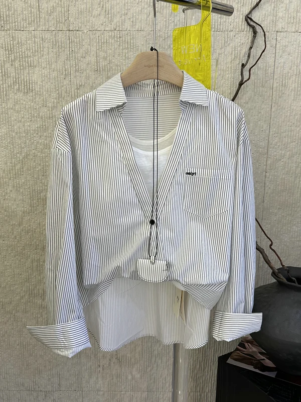 

Korean Casual Style Striped Shirt 2026 Spring Collection with Bag Charm Letter Embroidery Women's Straight Leg Shirt