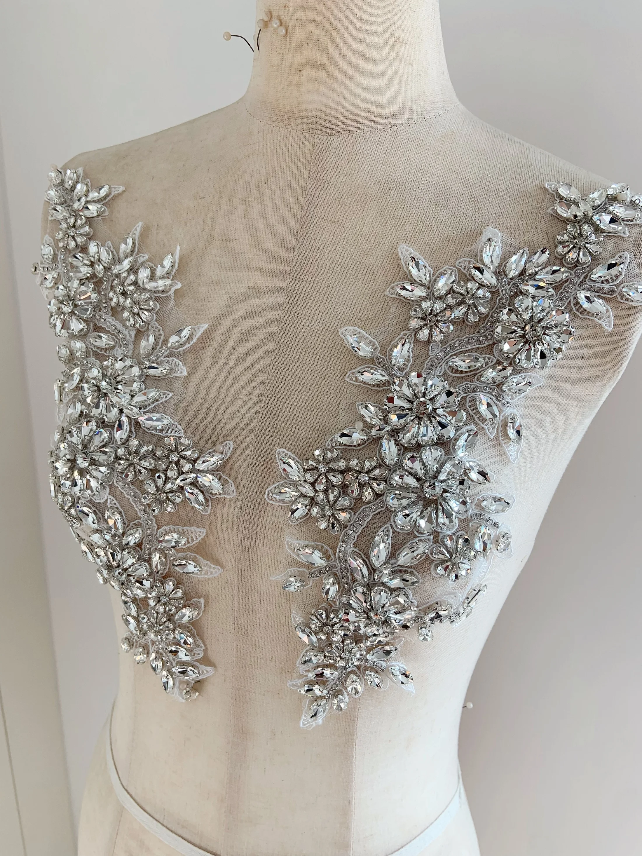 

3D Handcrafted Silver French Bead Flower Bodice Patch Shinning Crystal Rhinestone Applique for Couture Supplies ,Wedding Dress