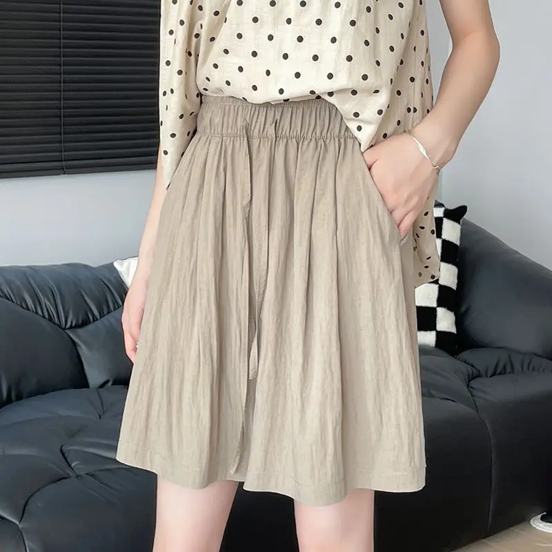 

Модные однотонные широкие шорты с карманами, женская одежда, новинка лета 2025 года, свободные корейские эластичные повседневные шорты с высокой талией