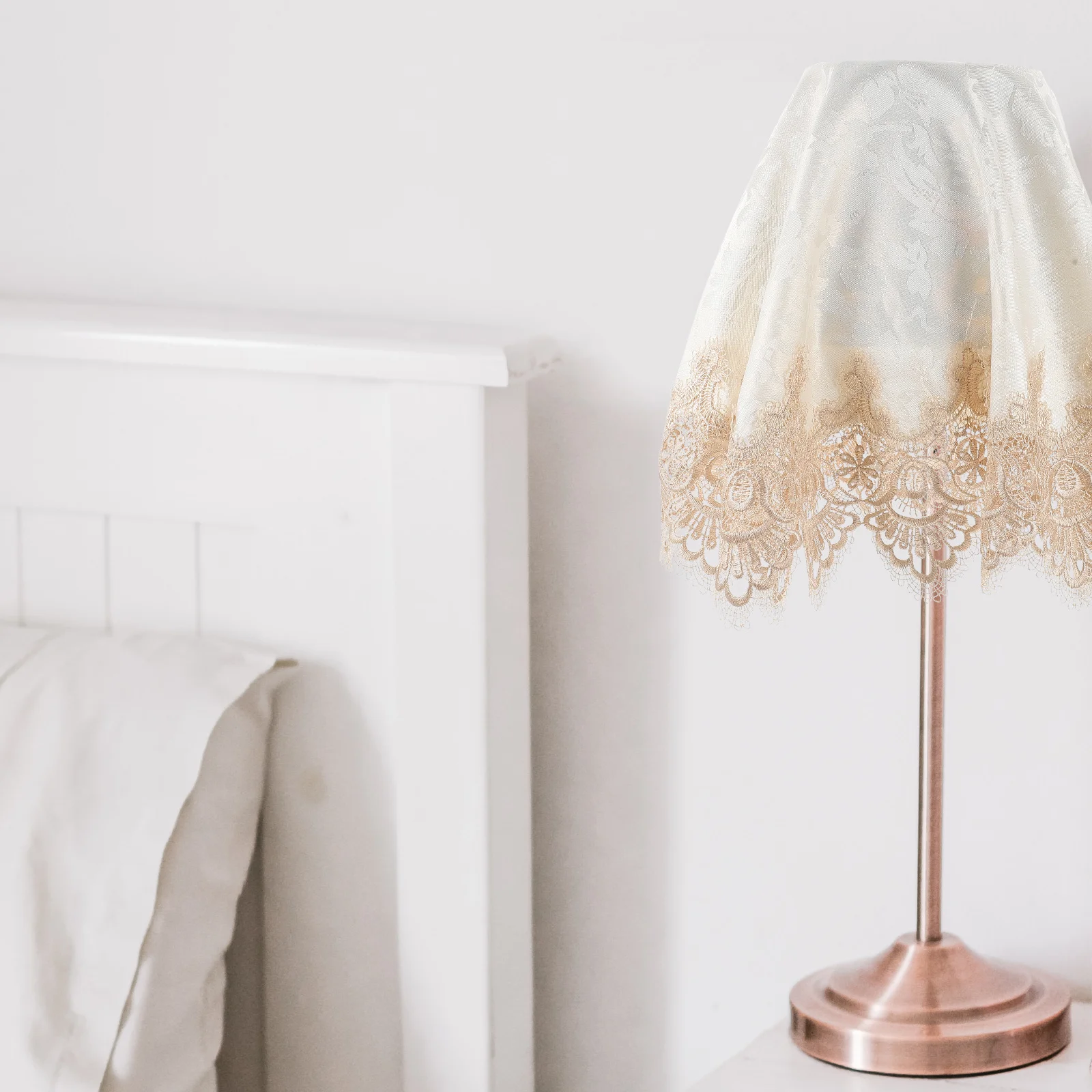 

Chic Lampshade Cover for Home Table Light Dust Resistant Protective Design Supple Cloth with Artistic Lace Pattern Decor Item