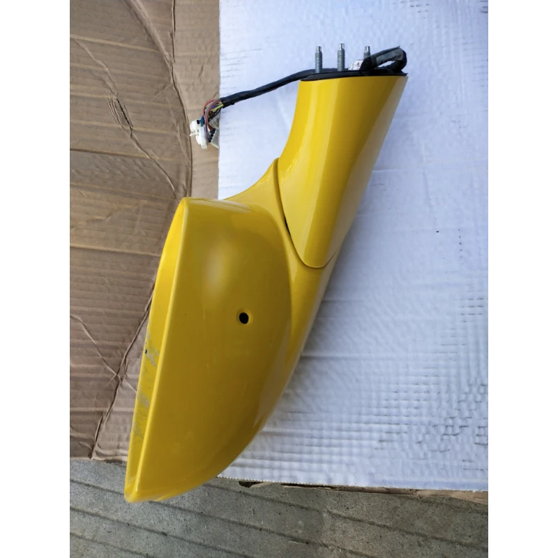 Door Mount Side Rearview Mirror Aftermarket Exterior Spare Parts OE Number 82909910 83092710 81364310 Assembly