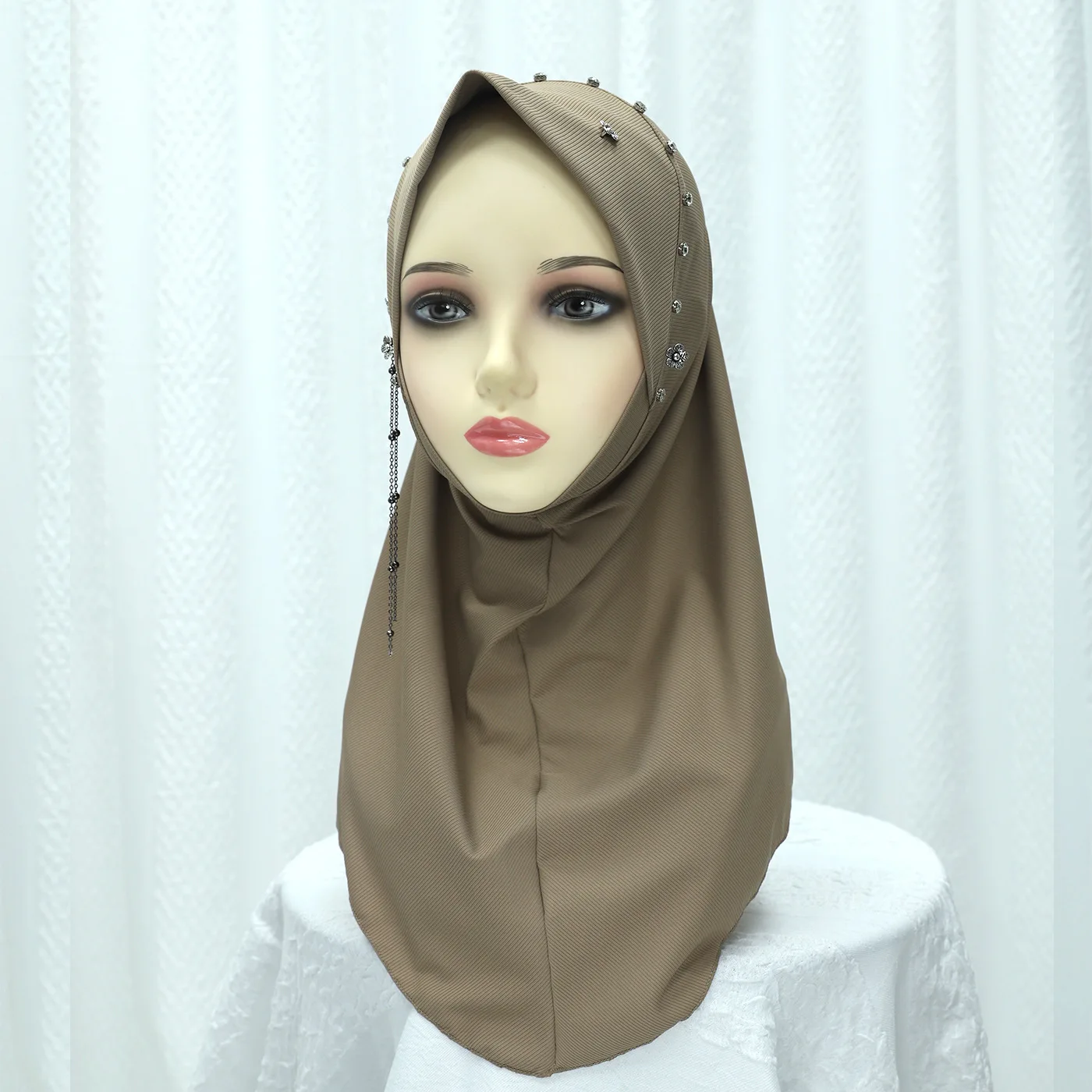 One Piece Amira Muslim Hijab Women Diamonds Tassel Turban Hat Instant Scarf Islam Prayer Hijabs Khimar Niqab Nikab Pull On Wraps