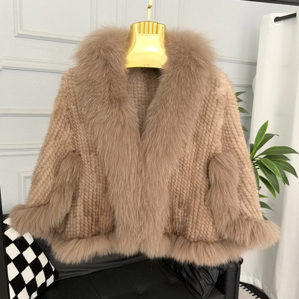 New Natural Mink Fur Coats for Women Real Mink Fox Fur Placket Cloak Jacket Women Fashion High Quality Winter Women's Fur Coat