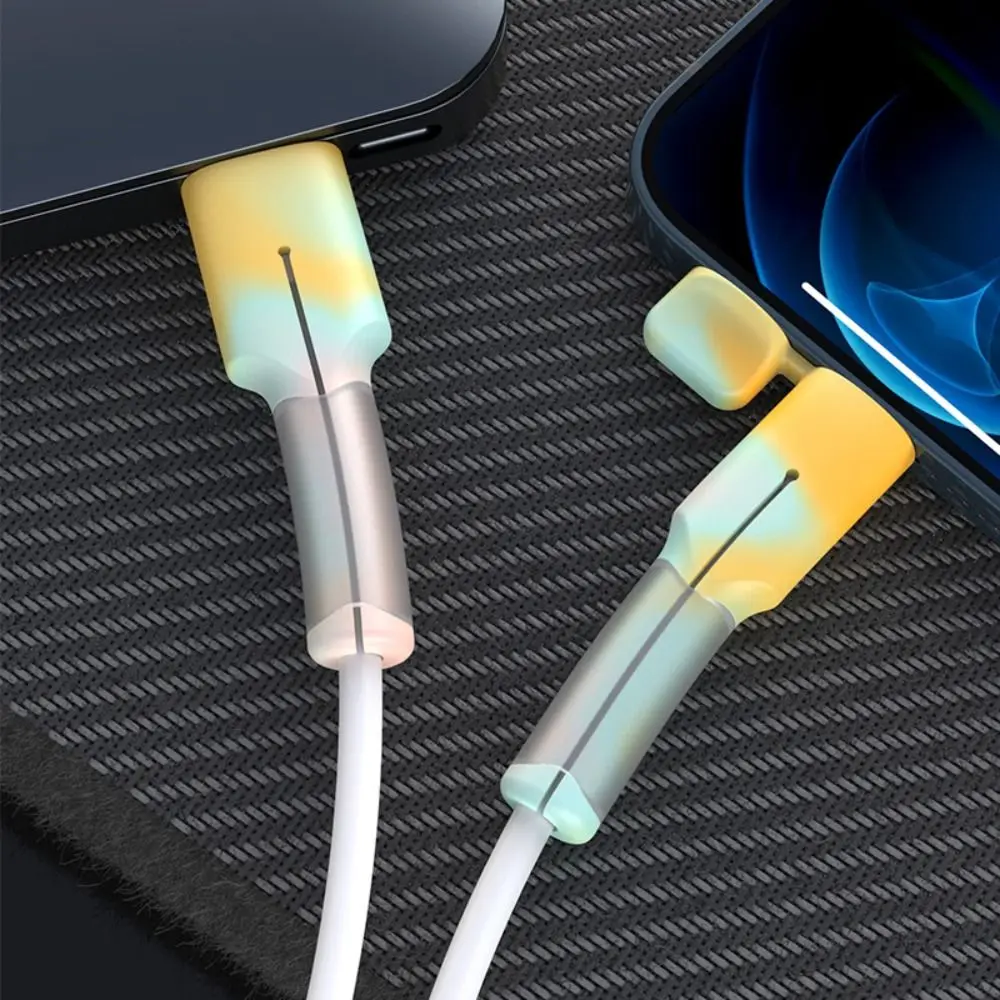 Protector de Cable de cargador tipo C, cubierta de silicona suave, accesorios prácticos, nuevo