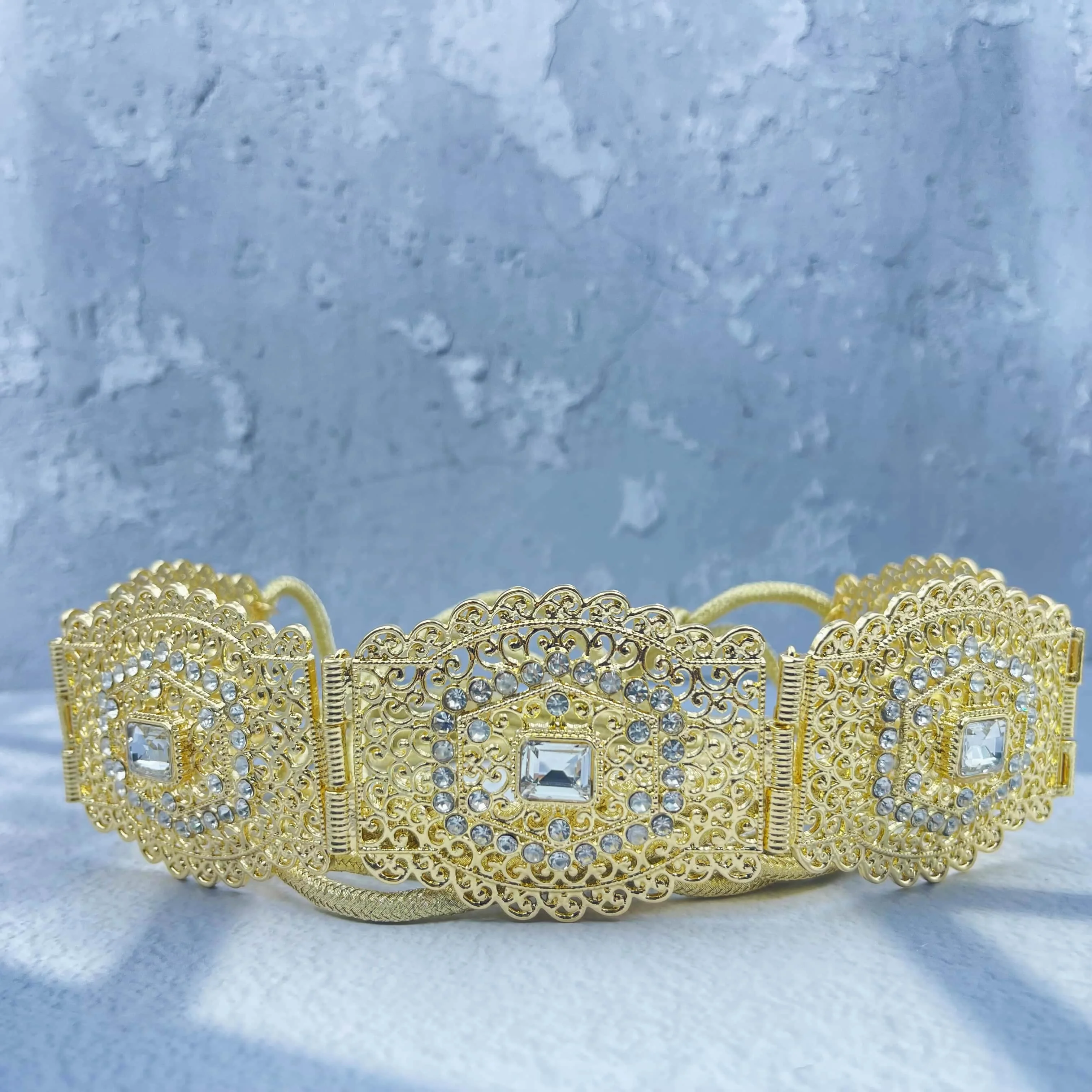 Light Luxury Square Crystal Waist Belt – Vintage Hollow-Carved Metal Long Tie Corset Belt