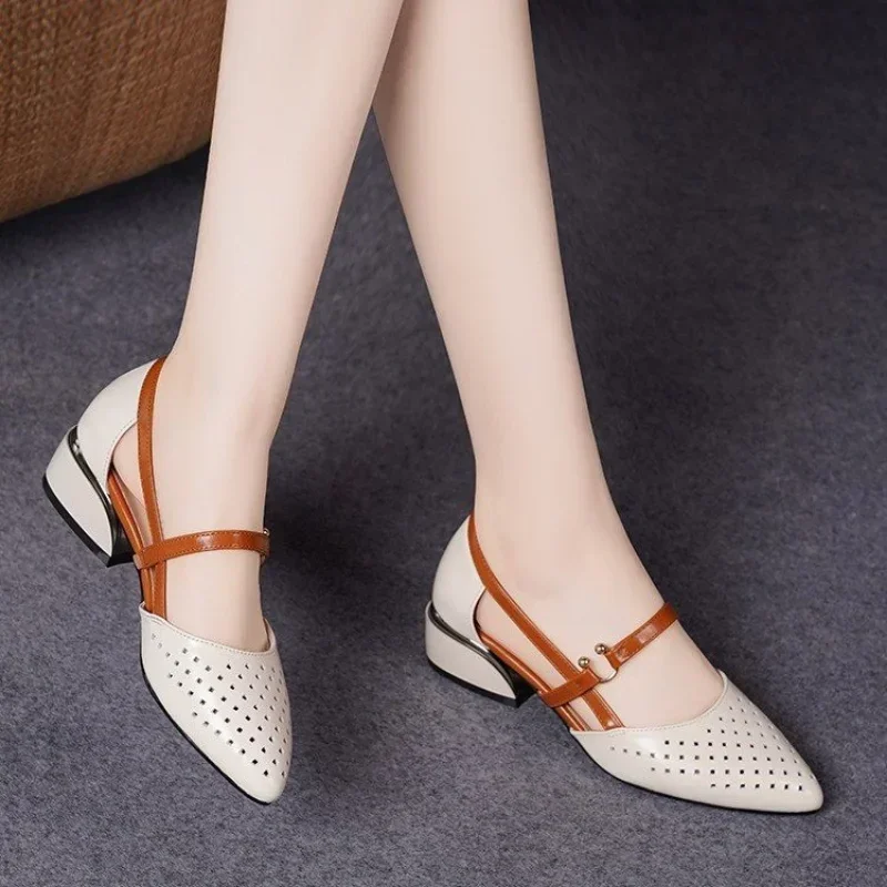 2024 New  Janes Slip-on Low Heel Women\'s Sandals Summer Breathable Casual Hollow Out Closed Toe  Women