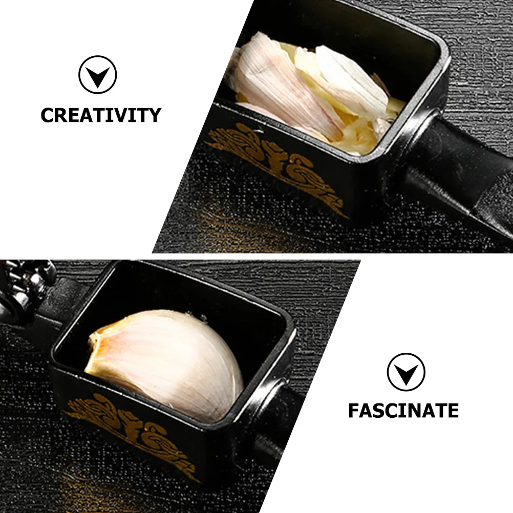 

Manual Garlic Press Shredder Presser Crusher Kitchen Machine Tools Hand Masher Pressing
