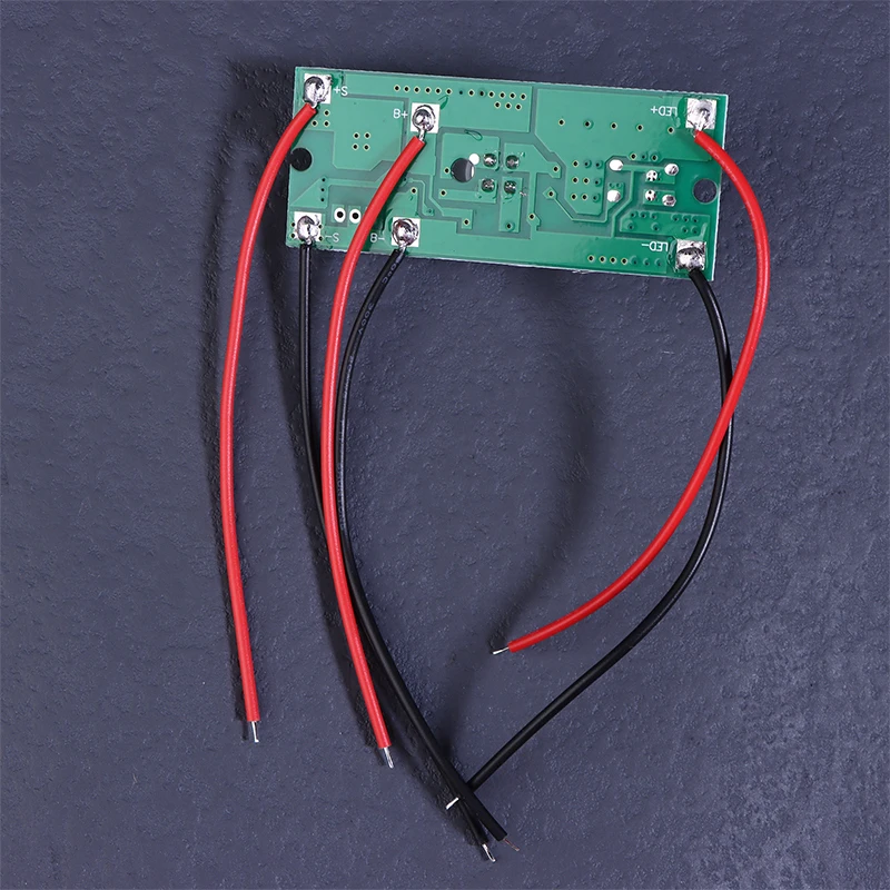 Placa de circuito do sensor com controlador 3.2V 3.7V Controle Remoto PIR Lâmpada de rua integrada solar