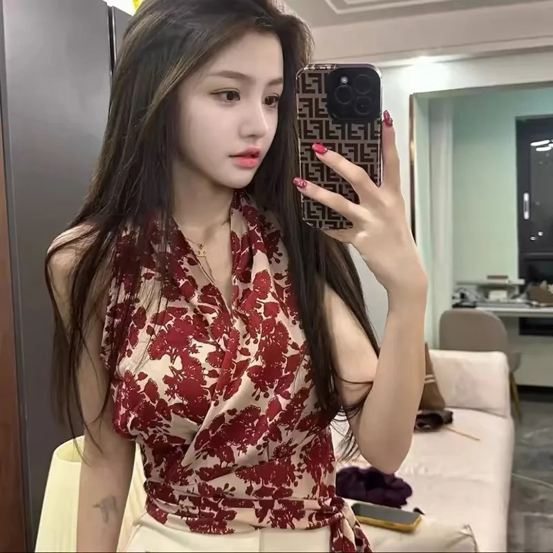 V-Neck Sleeveless Halter Design Simple Floral Strap Vest Women Short Style Sexy Top Comfortable Breathable Polyester Shirt