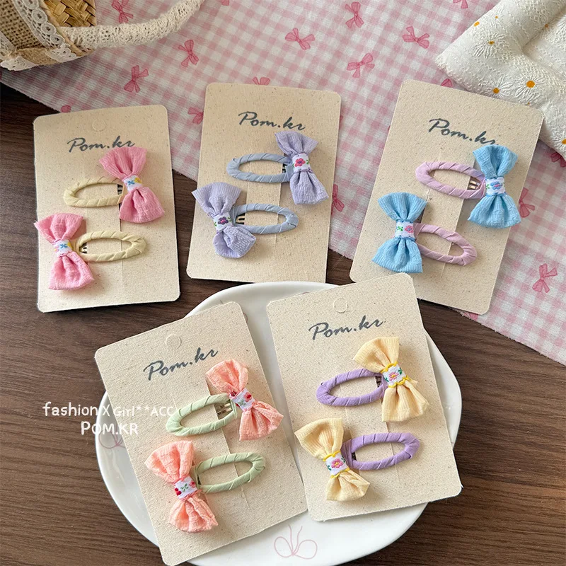 

Милые разноцветные заколки-бантики для девочек, для фиксации боковых прядей, нескользящие, дышащие, легкие, с прочной фиксацией, для повседневного использования