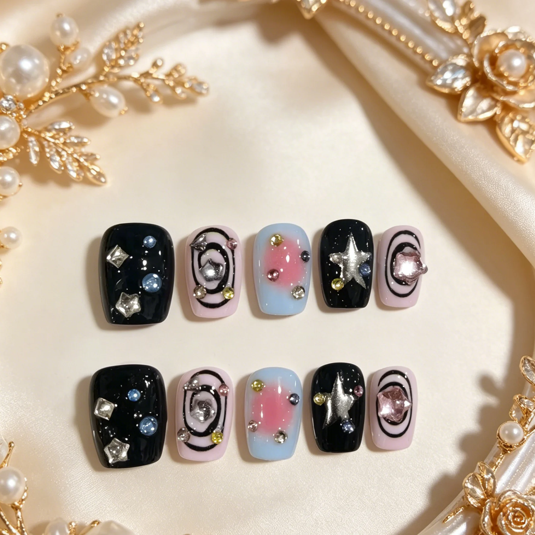 10 Hand Pressed Short Square Circular Nails, Beautiful Fake Nails, Fantasy Vortex Starry Sky, Suitable for Women to Use
