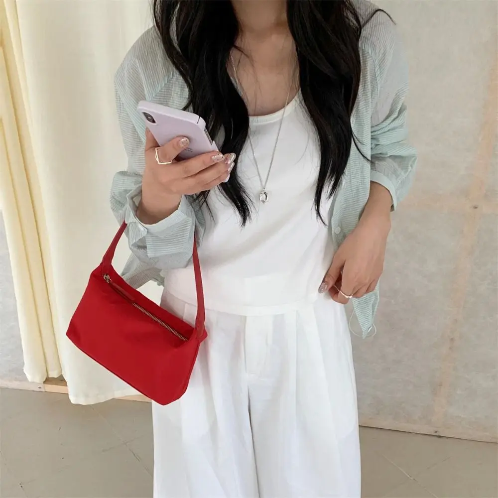 

Retro Korean Style Nylon Handbag Lightweight Large Capacity Small Square Bag Solid Color Nylon Shoulder Bag Travel
