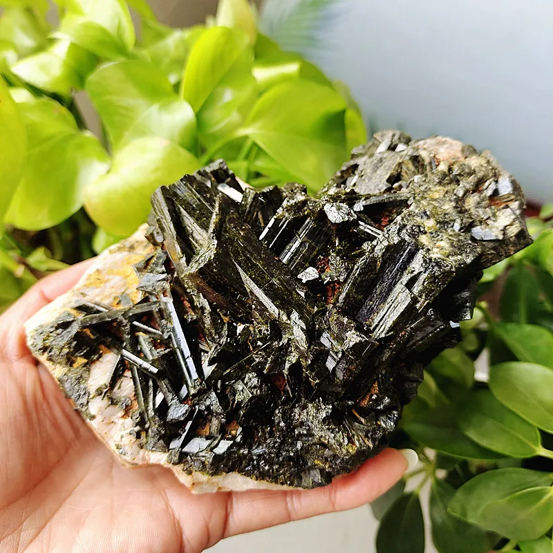 

Natural Verdelite Raw Crystal Stone Mineral Specimen Room Gems Ornament Spiritual Meditation Exorcism Feng Shui Home Decortion