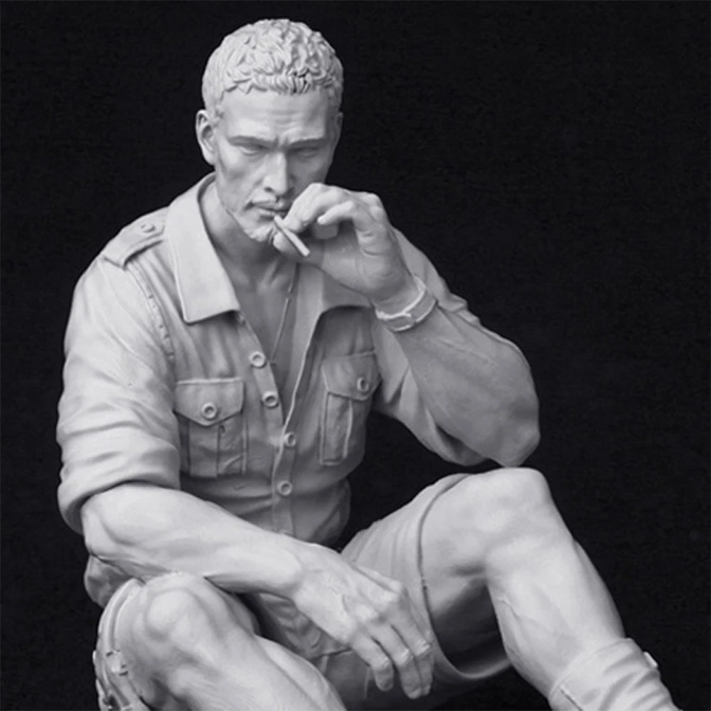 Resin Model figure, 1/20 The resting soldier, GK, Military theme, Unassembled and unpainted kit