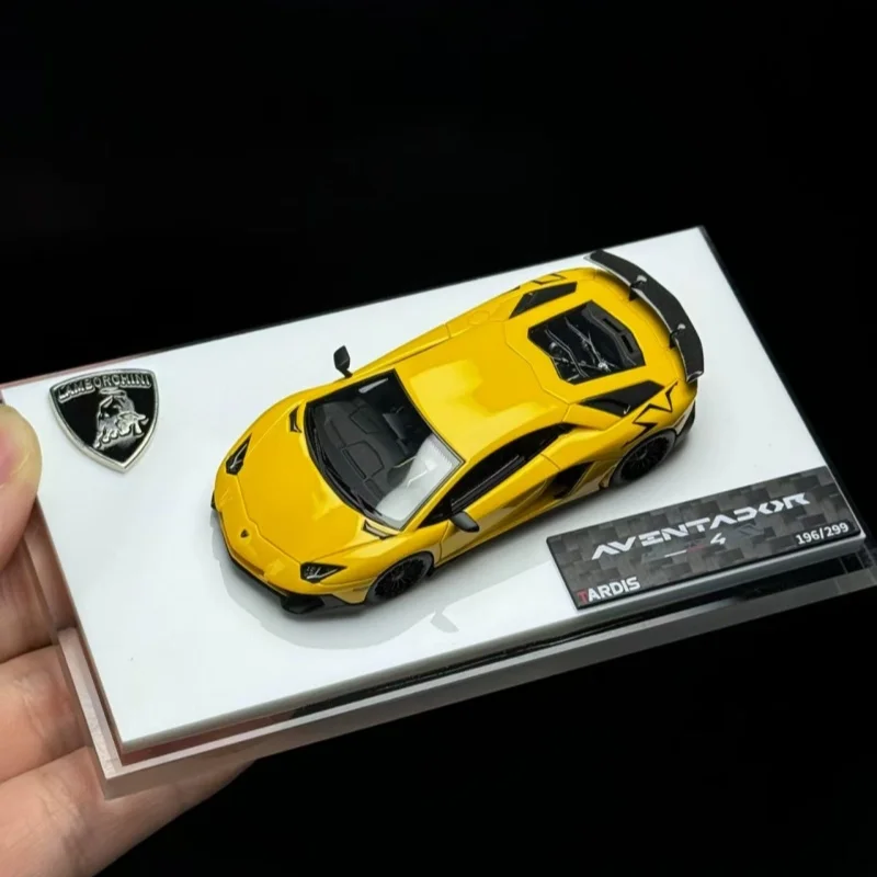 TARDIS 1:64 Aventador SVJ resin miniature simulation car model