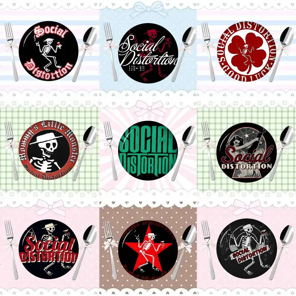 Band s-Social logo Distortion Iron Series Pins Funny Badge Interesting Cartoon Animals Brooches Backpack Clothes Gift Accessory