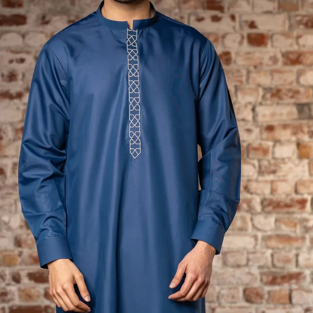 Nuovo stile arabo musulmano semplice lungo Casual moda saudita medio oriente Arabia Dubai manica lunga ricamo abito stile etnico