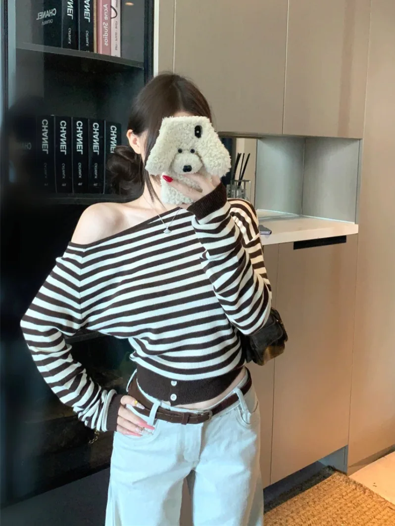Korean Style Long Sleeve Knitted Shirt Women's Early Autumn Loose Waist Short Stripe Hot Girl Shoulder Bared Top Casual Wear