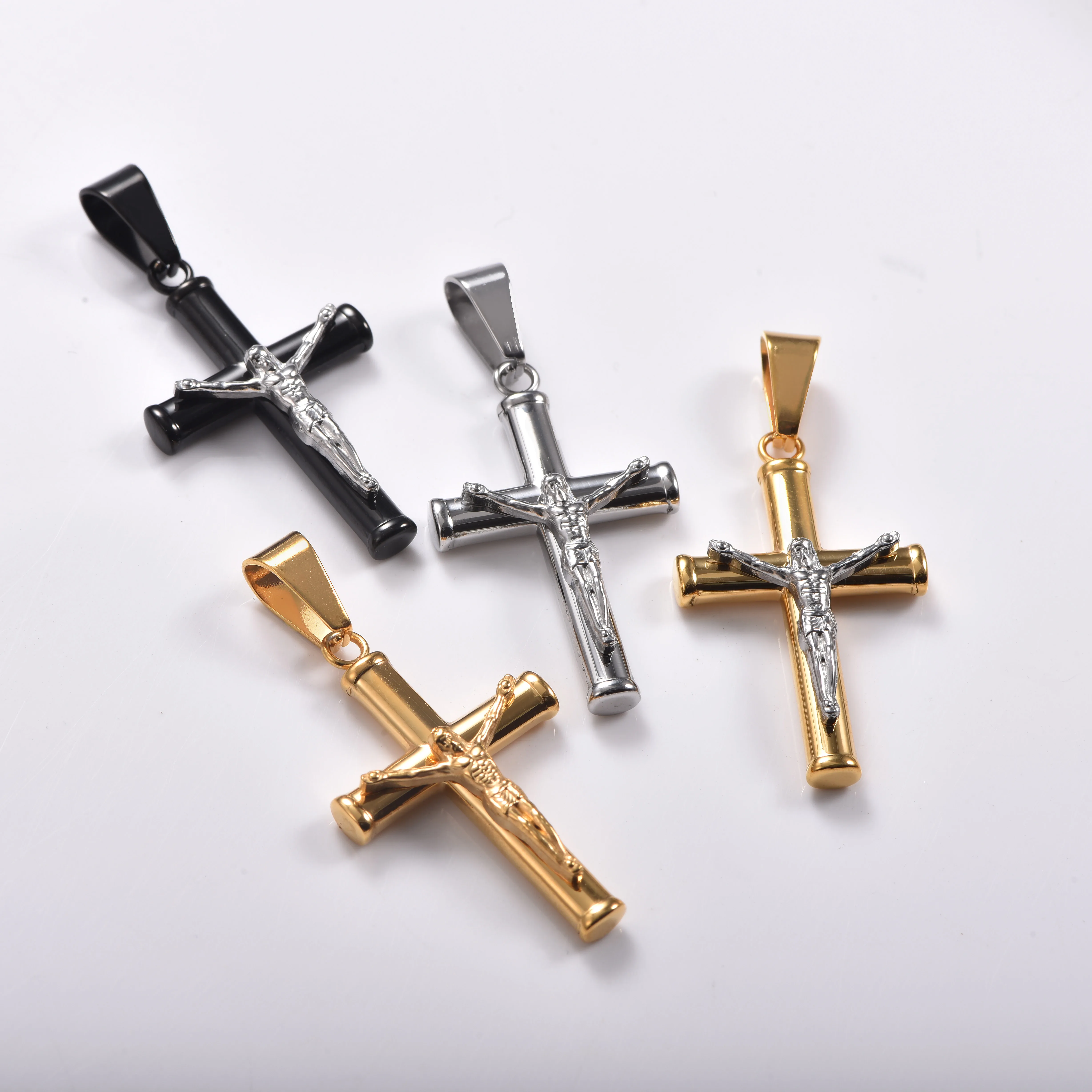 Edelstahl Jesus Kruzifix Kreuz Anhänger Halskette für Männer und Frauen Religiöser Schmuck Geschenk – Detail 2