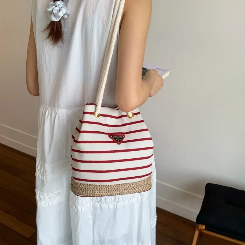 

2025 Summer Drawstring Bucket Bag Striped Crossbody Purse for Women Vintage Minimalist Shoulder Bag Stylish Underarm Commuter