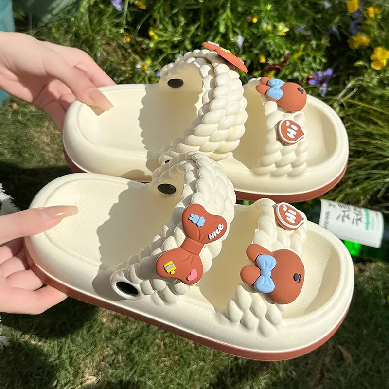 Cartoon Thickened Sandals for Women for Summer Outdoor Wear, Non-slip for Indoor and Outdoor Use At The Beach for Pregnant Women