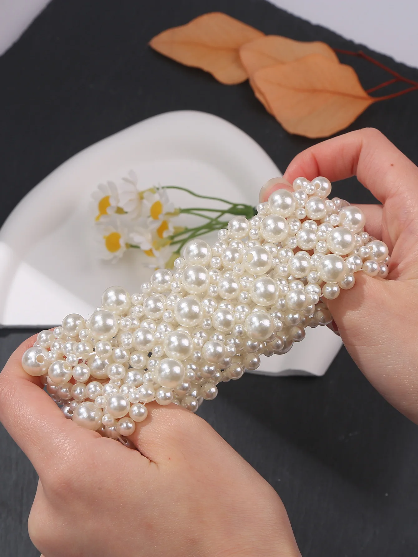 New Handwork Bracelet Temperament Pearl Wrist Jewelry Fashion Hand-woven Beaded Bracelet Bride Imitation Pearl Elastic Bracelet