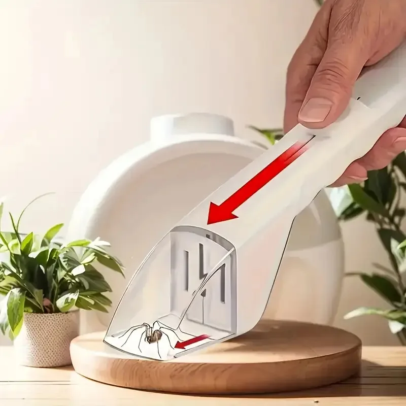 1pc Portable Handheld Bug Catcher with Release Device,No Battery Needed Insect Trap Tool for , Safe Pest Control for Home Garden