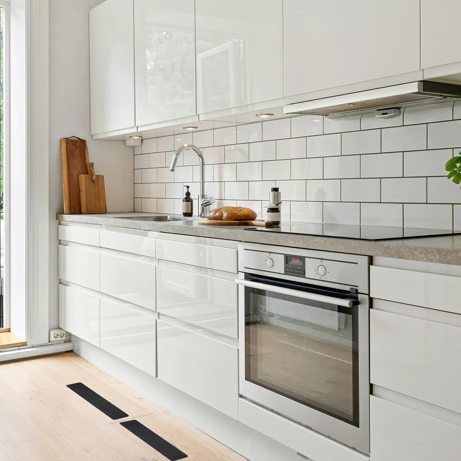 

6Pcs Anti Slip Tape Black Wear Resistant Grip Tape for Stairs Indoor Outdoor Non Slip High Traction Step Grips for Stairs