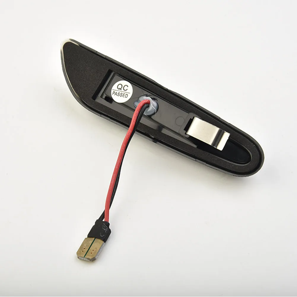 Car Turn Signal Dynamic LED 3000K 5W Left + Right PC+ABS Smoke/ Black Lens DC 12V L11.5*W2.5*H2.7cm High Quality
