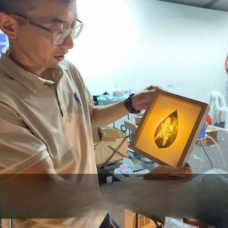 

Leaf engraving machine Leaf laser engraving machine Small automatic stall Leaf printing photo Laser marking