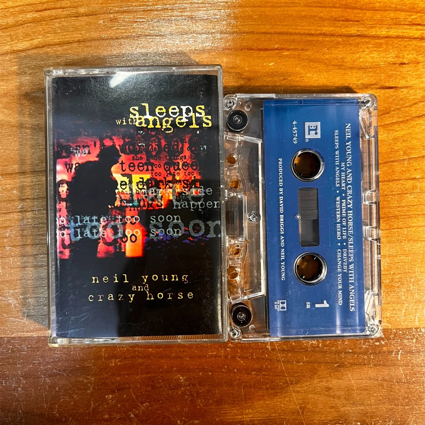 

Rock Neil Young Music Tape Sleeps With Angels Album Change Your Mind Cassettes Cosplay Recorder Car Walkman Soundtracks Box Gift